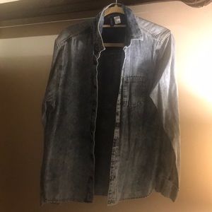 Men’s destroyed faded denim wash button up